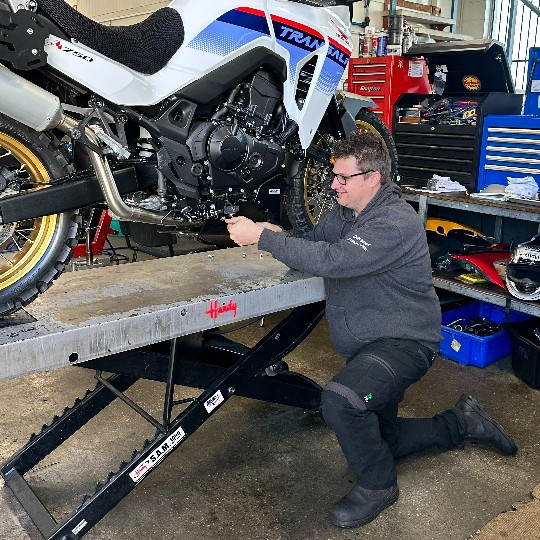 ChrisCookBike540 - Brisbane Back Pain Program | McGill Certified Practitioner | Online Coaching